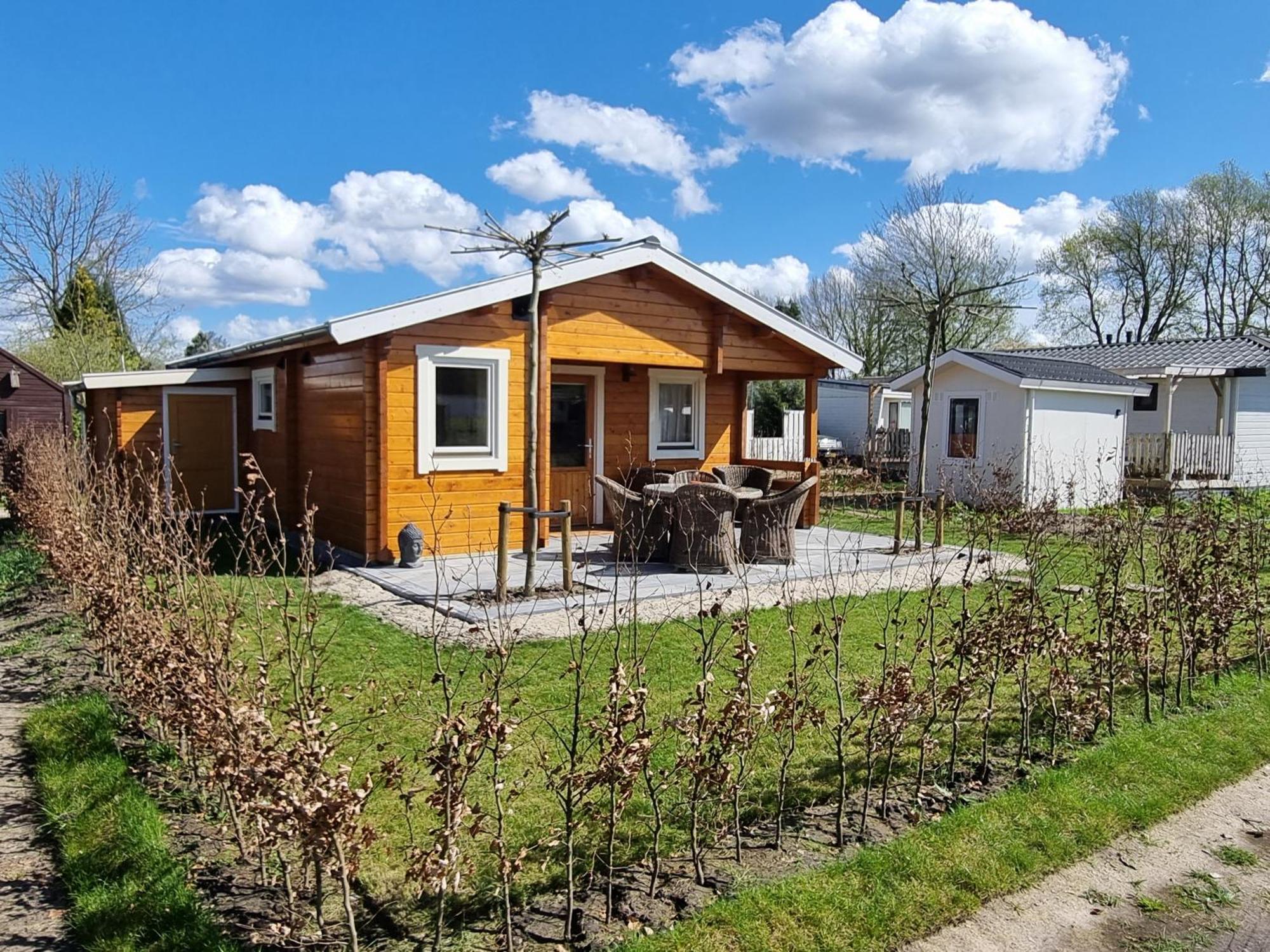 Nieuw - Luxe Blokhut Chalet In Bosrijke Omgeving Anloo Экстерьер фото